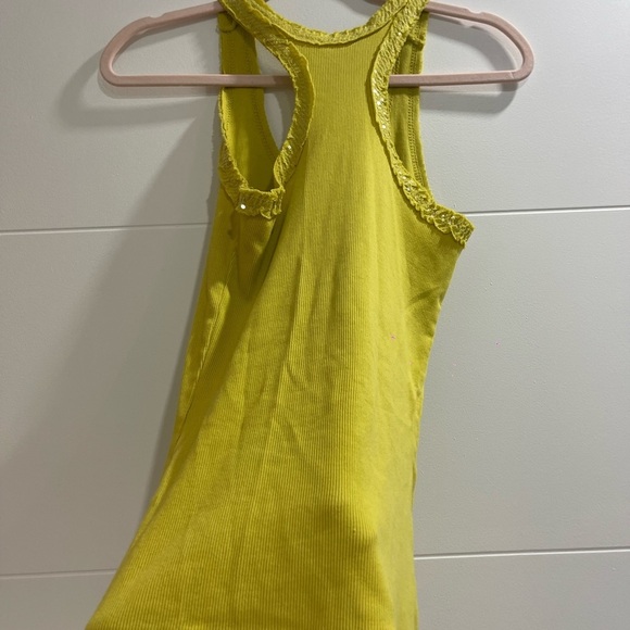 One size fits all in yellow very elegant tank top - Picture 4 of 5